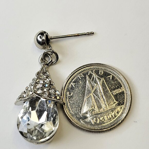 Mini Teardrop Crystal Earrings - Picture 9 of 10